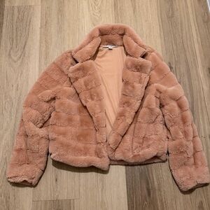 FYHVE Women’s Pink Faux Fur Flyaway Jacket size Small
